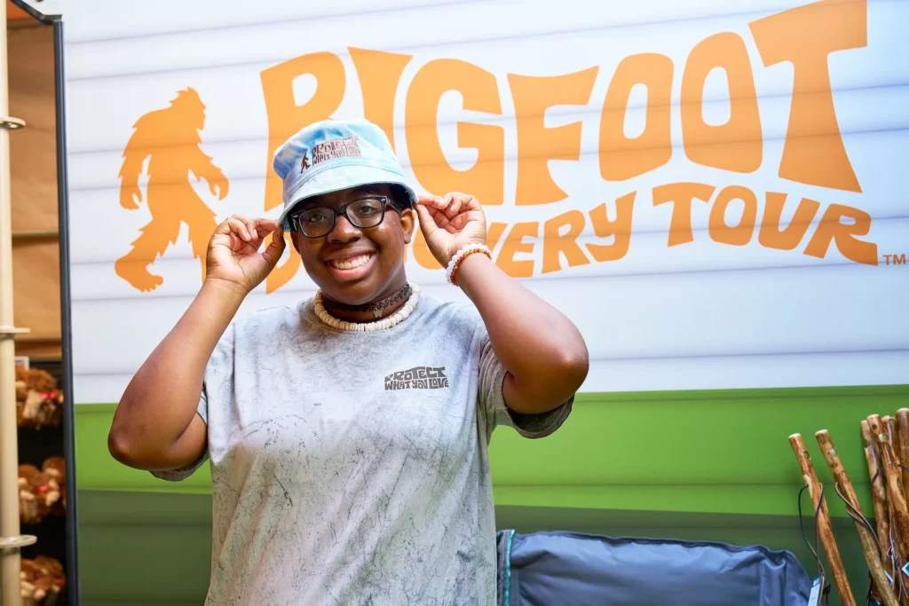 BigfootDiscovery-Tour-BrevardZoo Brevard Zoo Business Photography Model Posing With Product