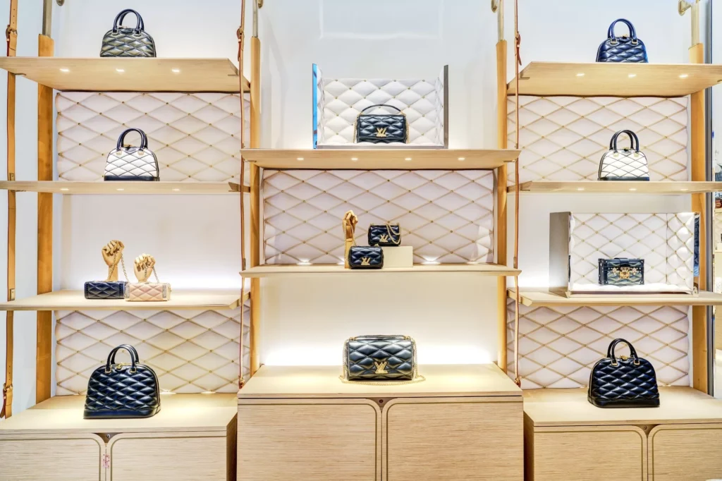 LouisVuitton-Retail-Storefront-Photography Retail Storefront Photography Lifestyle Image Purses Display Luxury Store