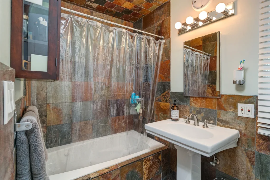 sarasota-real-estate-bathroom-wide-002 Real Estate Bathroom Photographer Sarasota Home Listing Luxury Sales