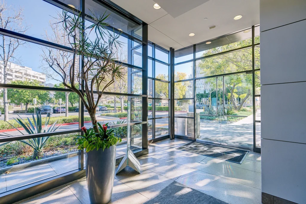 sarasota-real-estate-commercial-business-lobby-002 Lobby of Commercial Real Estate Building Photographer Sarasota Business