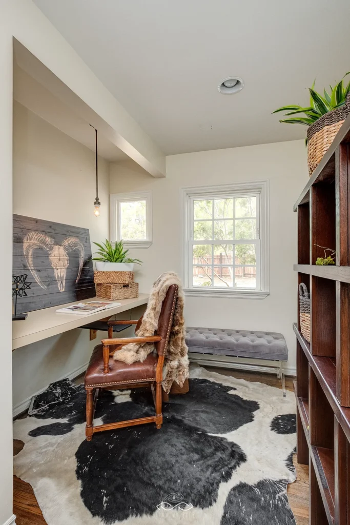 sarasota-real-estate-cozy-nook-001 Swanky Office Nook Real Estate Photography Listing Sarasota Home For Sale