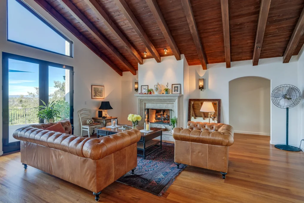 sarasota-real-estate-luxury-familyroom-001 Luxury Real Estate Photography Interior Home Fireplace Sarasota Listing