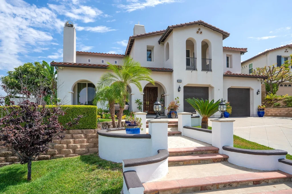 sarasota-real-estate-luxury-home-exterior-001 Real Estate Photographer Luxury Home Exterior Mansion Sarasota